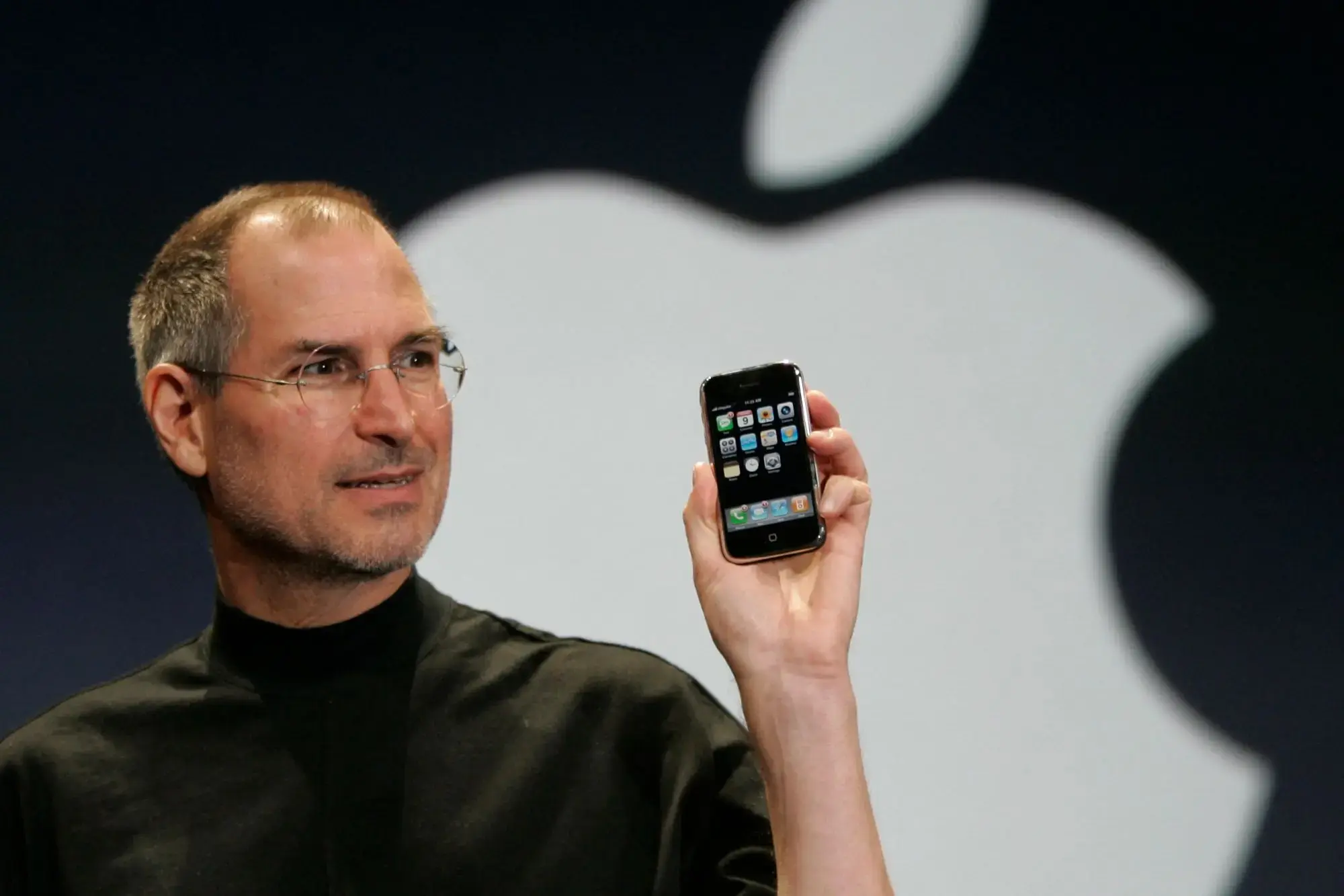Steve Jobs at the first iphone keynote