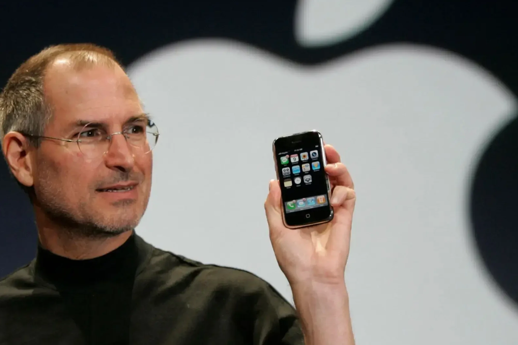 Steve Jobs at the first iphone keynote